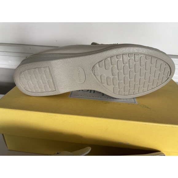 Soft Spots Venus Lite Womens Size 8 Wide Bone Loafer Shoe Oxford Casual Work - Picture 8 of 10